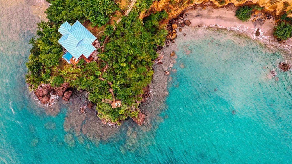 THE GUD TRAVEL GUIDE Vol. 1: Uncovering Dominica 🇩🇲 – GUDO WORLD